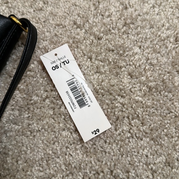 Black. Crossbody purse. - Picture 3 of 3